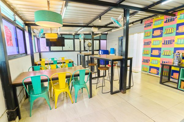 Leeds House Dining Area